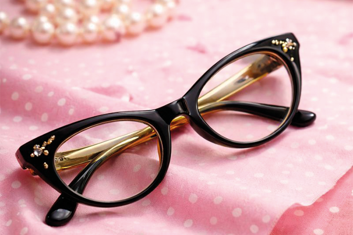 Du début du XXe siècle aux années 1950 : naissance du style optique ​