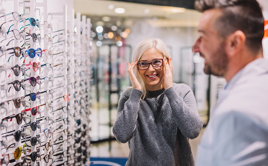 Comment communiquer efficacement les options de correction aux clients ? ​