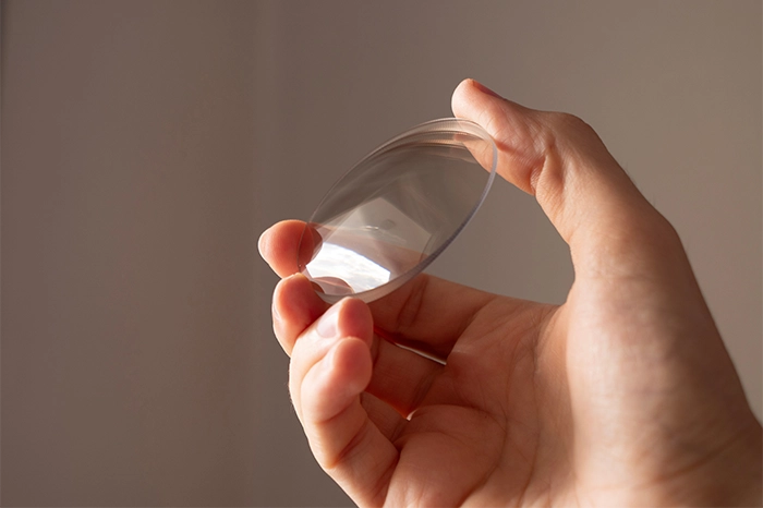 Quels sont les risques des rayures sur les verres ?​