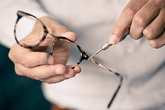 Monture 1re paire optique de qualité : gare aux trop bonnes affaires​
